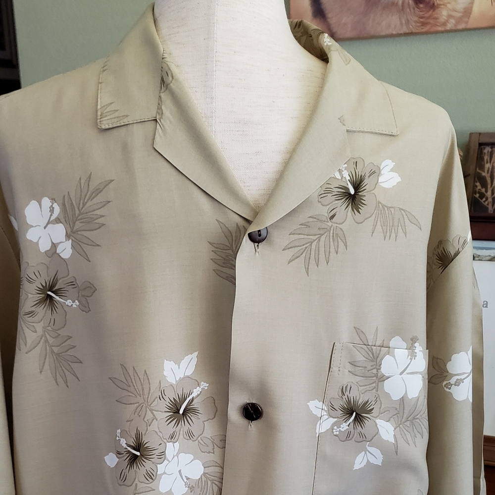 Royal Creation Men's Aloha shirt